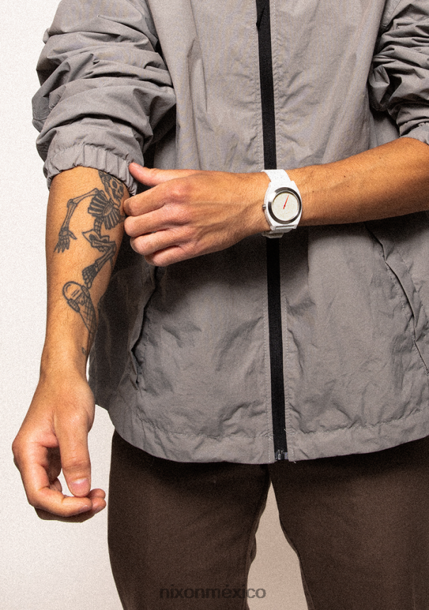 Nixon oportunidad de contar el tiempo Z2VL2N88 mirar mota de vainilla