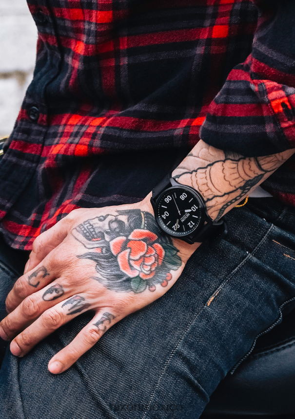 Nixon patrulla de cuero Z2VL2N106 mirar negro/plata