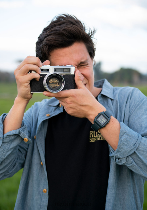 Nixon grapa Z2VL2N142 mirar negro/positivo